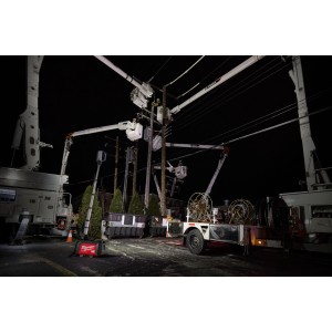 Torre Faro compatta 15.000 lumen MX FUEL Packout - senza batterie e caricabatterie