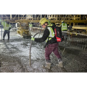 Vibratore per calcestruzzo alta frequenza MX FUEL 8.0 Ah (2 batterie)