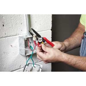 PINZA SPELAFILI 7 IN 1