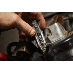 BUSSOLA PER CANDELE DA 3/8 - METRICO MAGN 20,8 mm