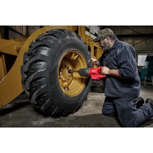 Avv. a impulsi altissima potenza 18 Volt 12Ah FORGE 1" Tecnologia FUEL ONE KEY  con anello di frizione F e attacco lungo