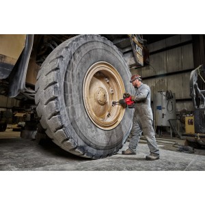 Avv. a impulsi altissima potenza 18 Volt 12Ah FORGE 1" Tecnologia FUEL ONE KEY  con anello di frizione F e attacco lungo