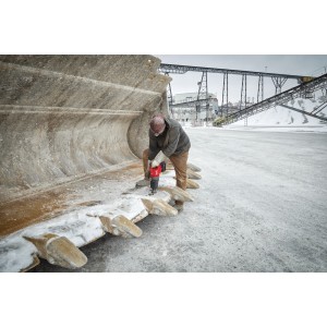 Avv. a impulsi altissima potenza 18 Volt 12Ah FORGE 1" Tecnologia FUEL ONE KEY con anello di frizione F