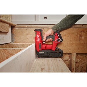 Groppinatrice dritta 1,6 mm 18V 16GS FUEL, per groppini 16 dritti - senza batteria, valigetta Heavy Duty