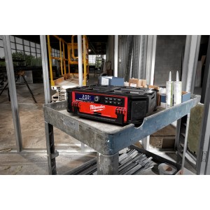 Radio DAB+  Packout 18 V Batteria/Corrente e Caricabatterie - senza batteria