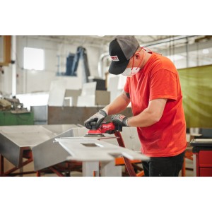 Levigatrice roto orbitale 150mm 12 Volt 5.0 Ah con orbita 5.0 mm Valigetta Heavy Duty