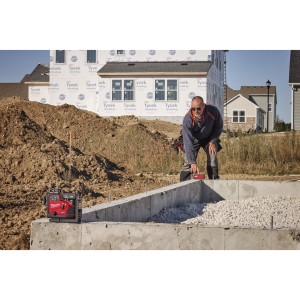 Laser lineare Verde a tre linee 360° con auto allineamento - senza batteria