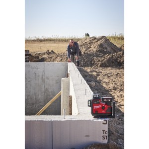 Laser lineare Verde a tre linee 360° con autoallineamento 4.0Ah