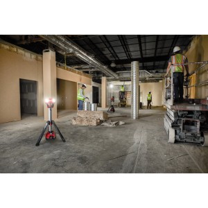 Faro LED multidirezionale ad elevate prestazioni con treppiede 18 Volt - senza batteria