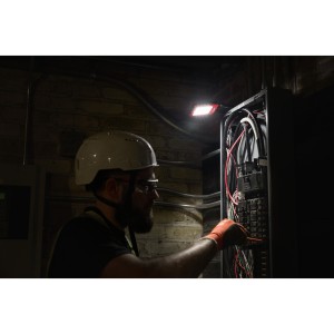 Faretto LED tascabile ricaricabile interna 500 lumen