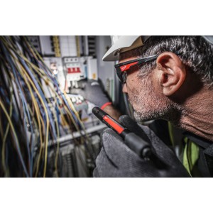 Torcia a penna ricaricabile interna con USB 250 lumen